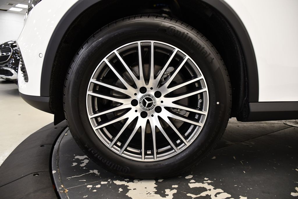 Thumbnail: 2025 Mercedes-Benz GLC - 13