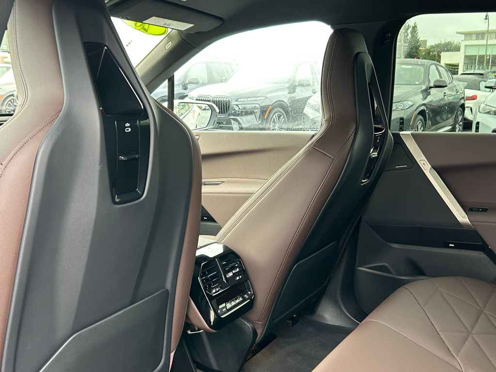 Thumbnail: 2026 BMW iX - 31