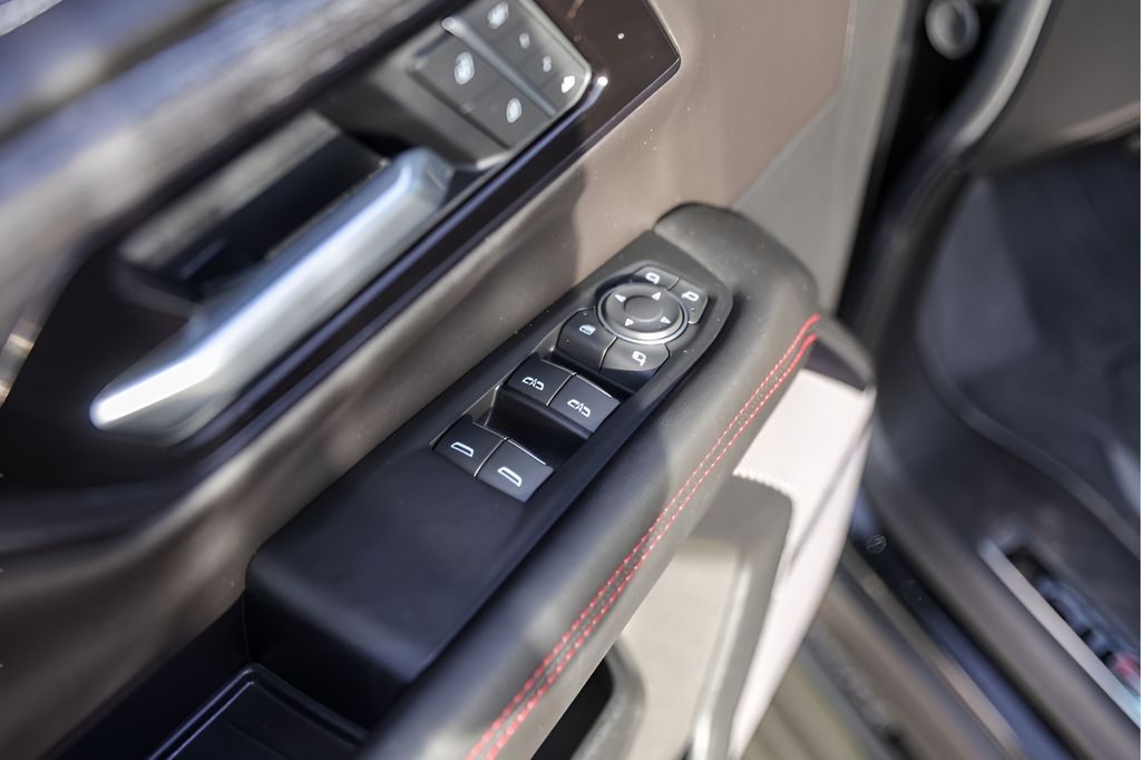 Used Car 2025 Gmc Yukon  At4 Ultimate For Sale Under $110,000 In Austin, Texas