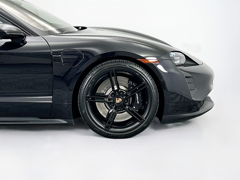 Thumbnail: 2023 Porsche Taycan - 11