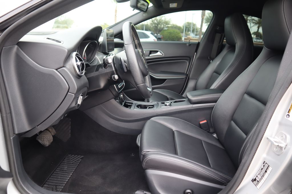 Thumbnail: 2017 Mercedes-Benz CLA - 18