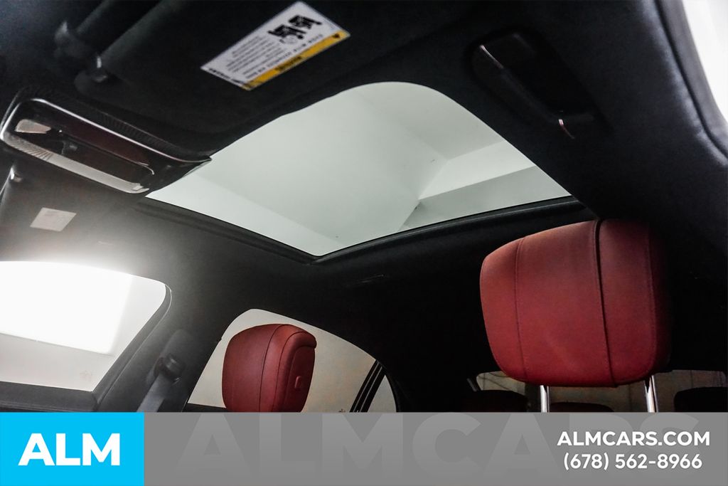 Used 2022 White Mercedes-Benz S 580 image 21