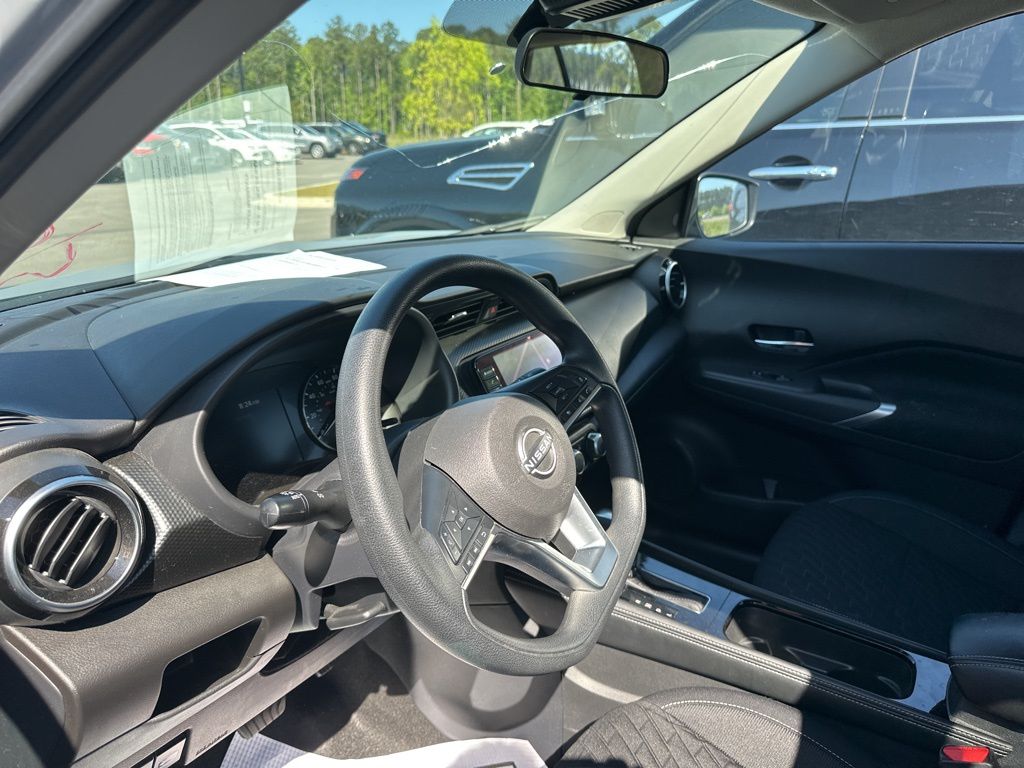 2023 Gray/Super Black Nissan Kicks SV FWD SUV