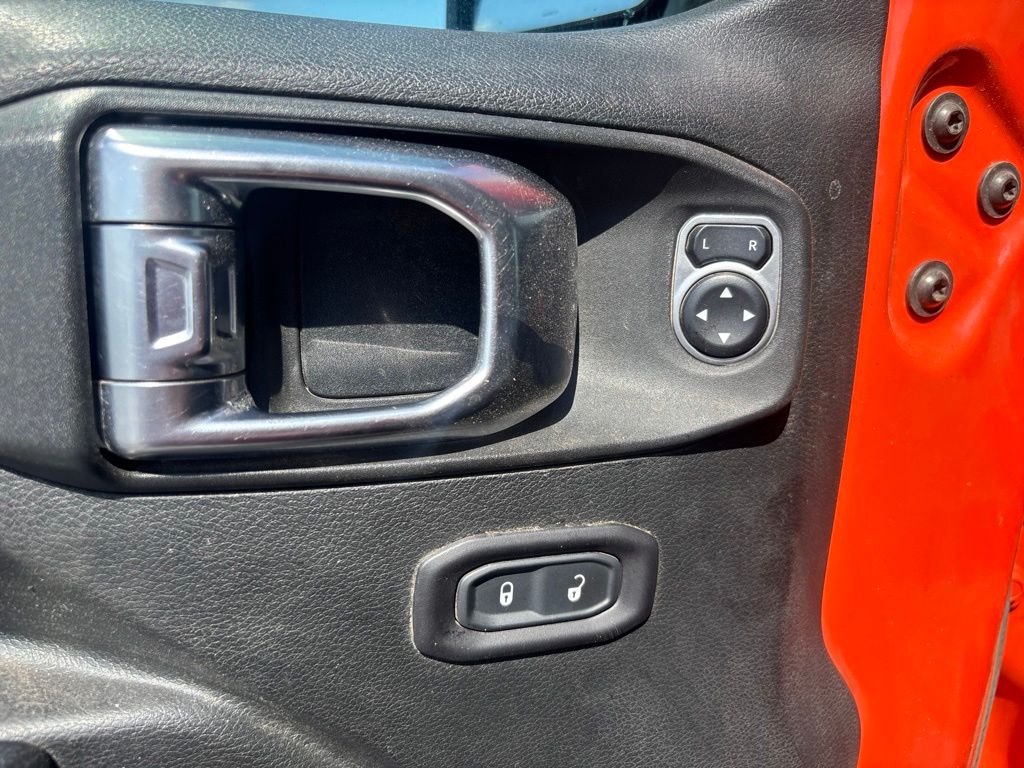 Used 2018 Jeep Wrangler SUV