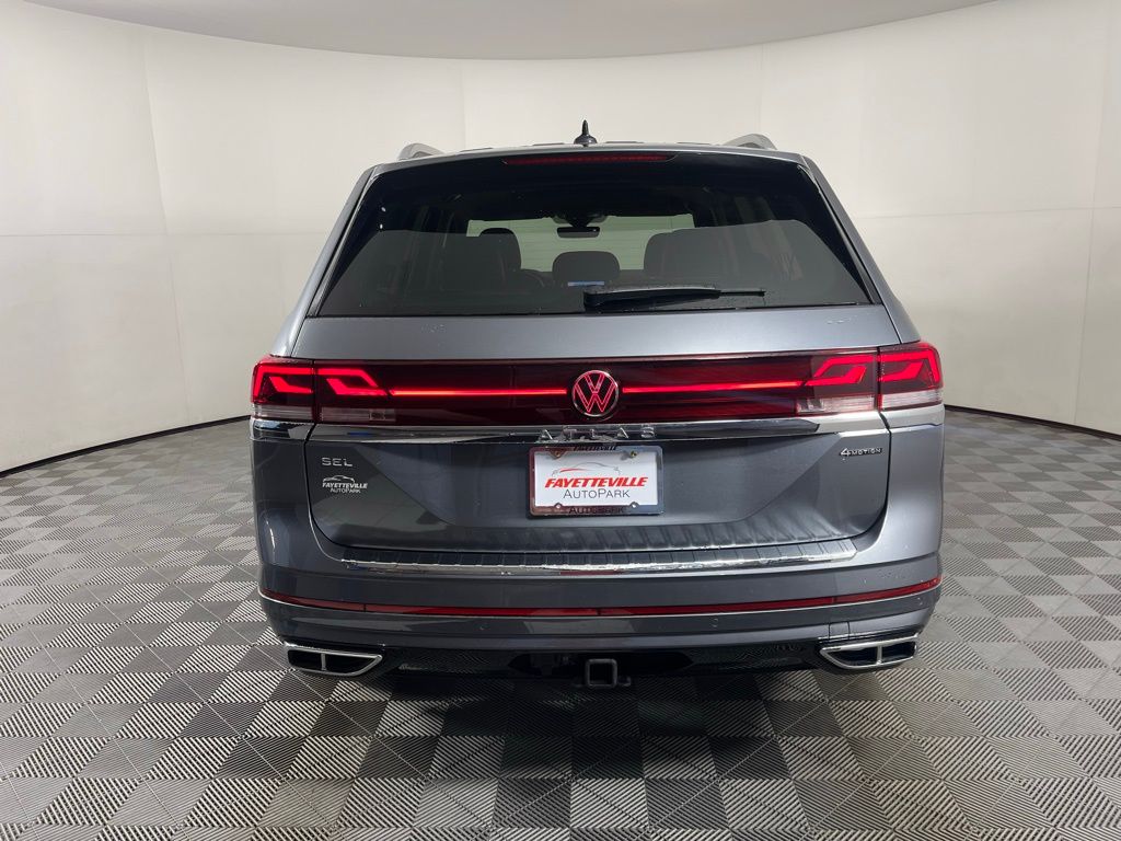 2024 Volkswagen Atlas SEL 12