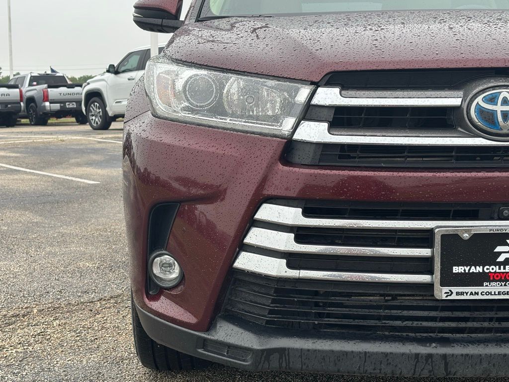 2019 Toyota Highlander Hybrid Limited photo