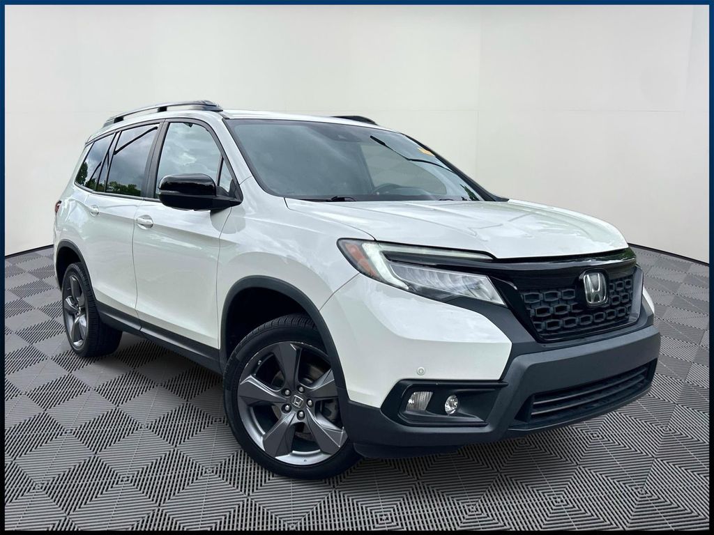 White Diamond Pearl 2019 Honda Passport Touring AWD SUV / Crossover All-Wheel Drive 9-Speed Automatic