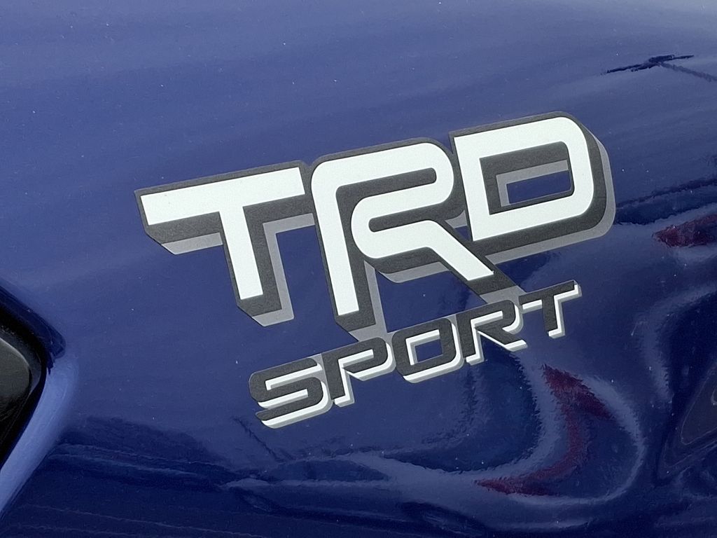 2025 Toyota Tacoma TRD Sport 6