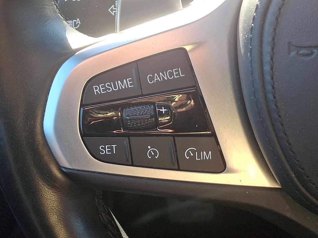 Thumbnail: 2023 BMW 3 Series - 22