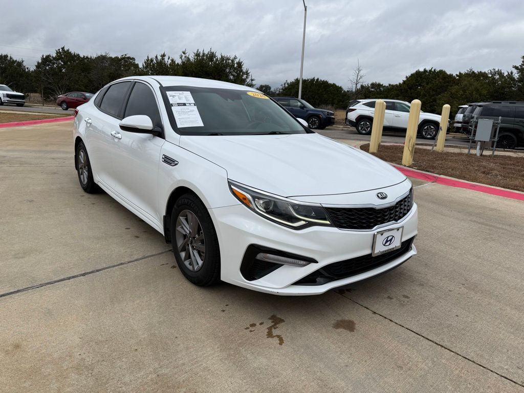 Thumbnail: 2020 Kia Optima - 3