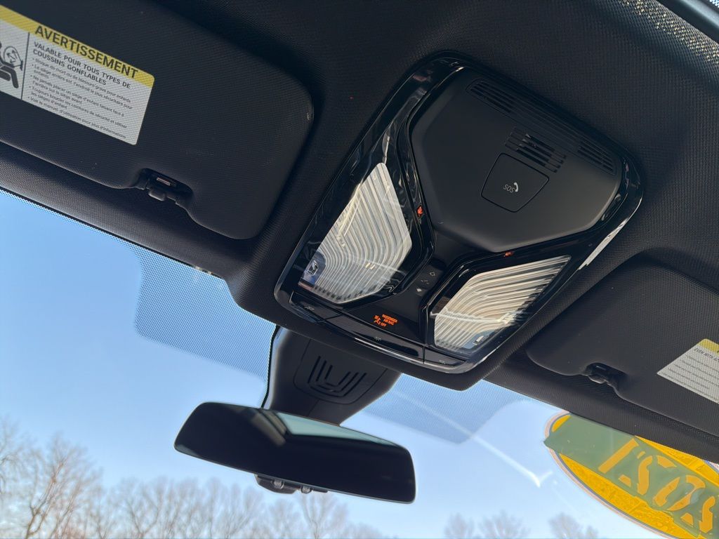 Thumbnail: 2021 BMW X6 - 14