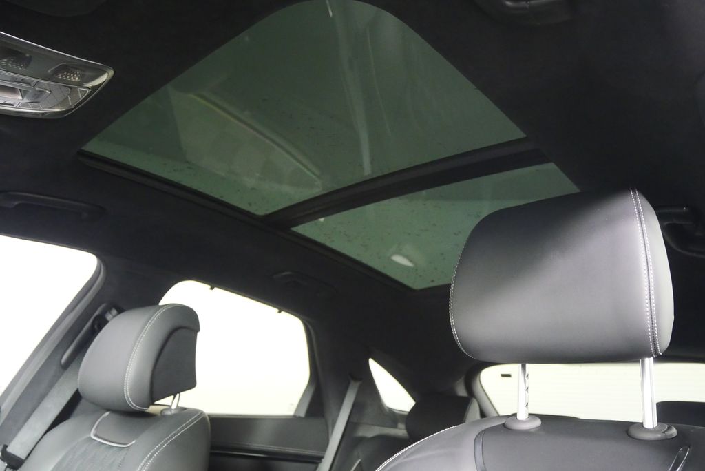 Thumbnail: 2024 Genesis GV70 - 12