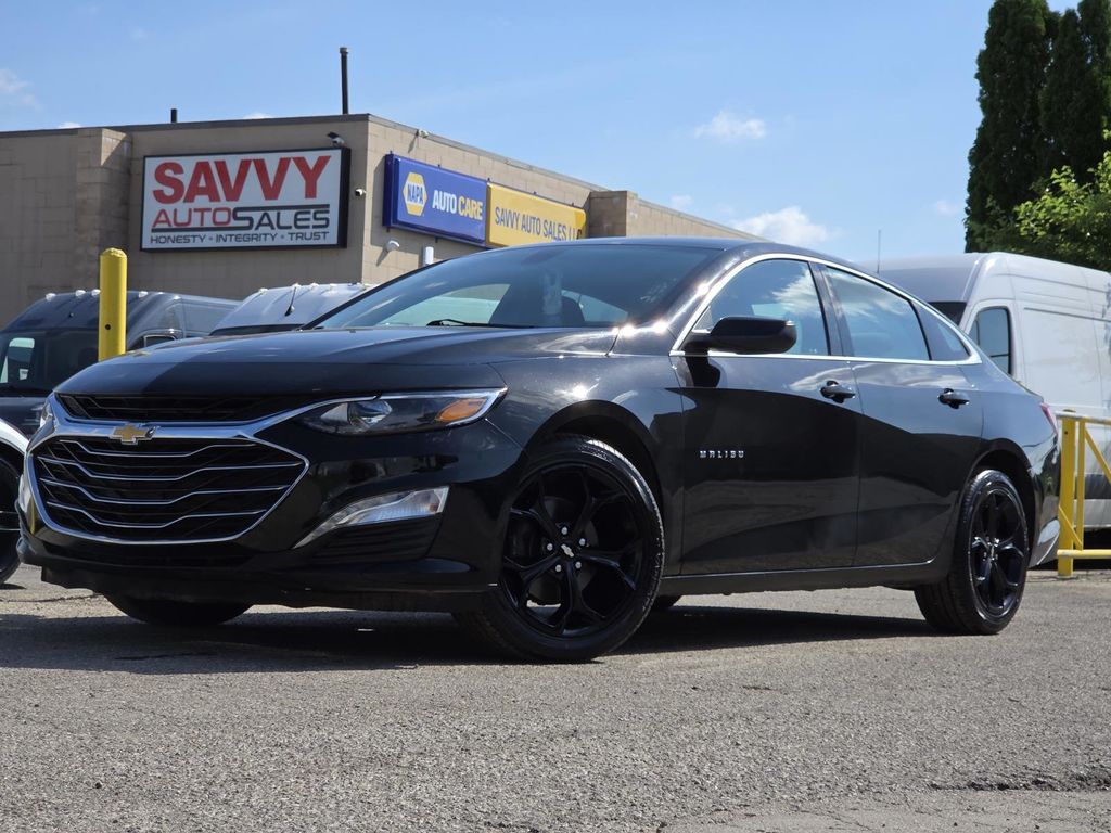Mosaic Black Metallic 2022 Chevrolet Malibu LT FWD Sedan Front-Wheel Drive Continuously Variable Transmission