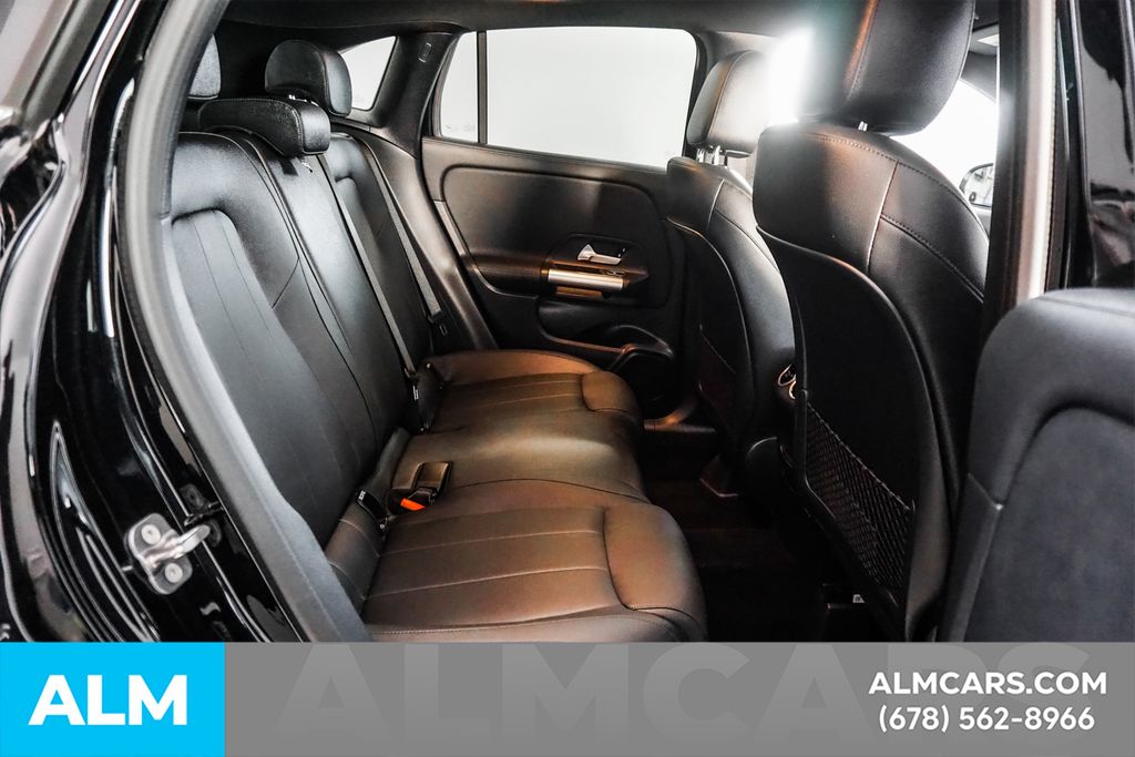 Used 2025 Black Mercedes-Benz GLA 250 image 20