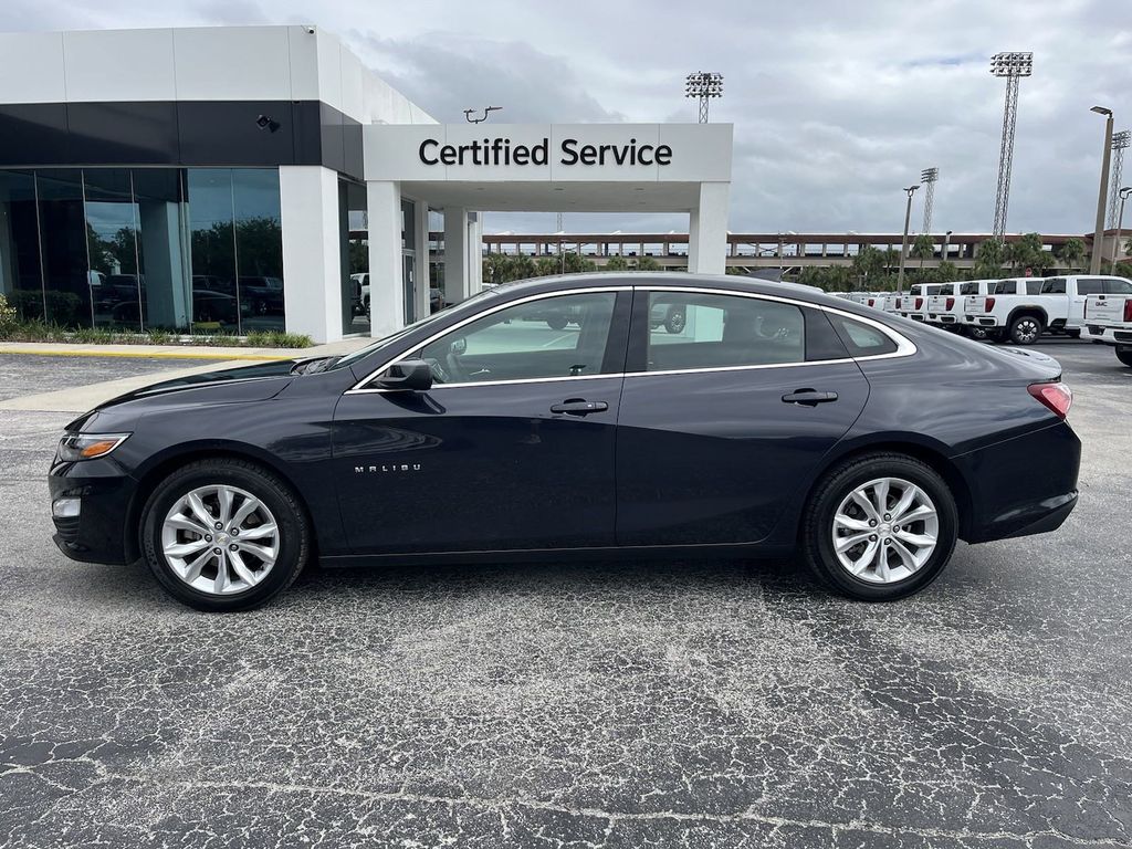 2022 Chevrolet Malibu LT 8