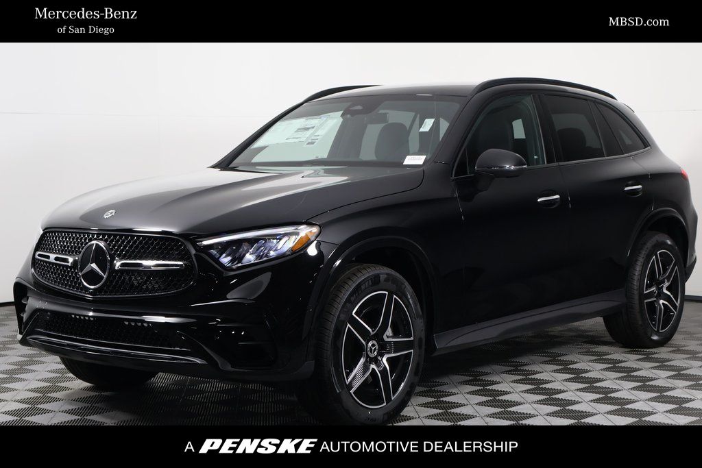 2025 Mercedes-Benz GLC 300 Hero Image