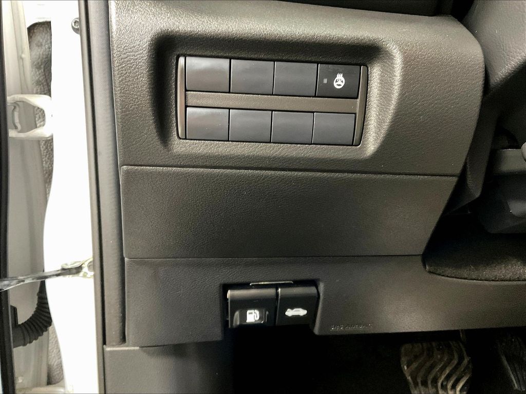 2023 Nissan Kicks — photo 25