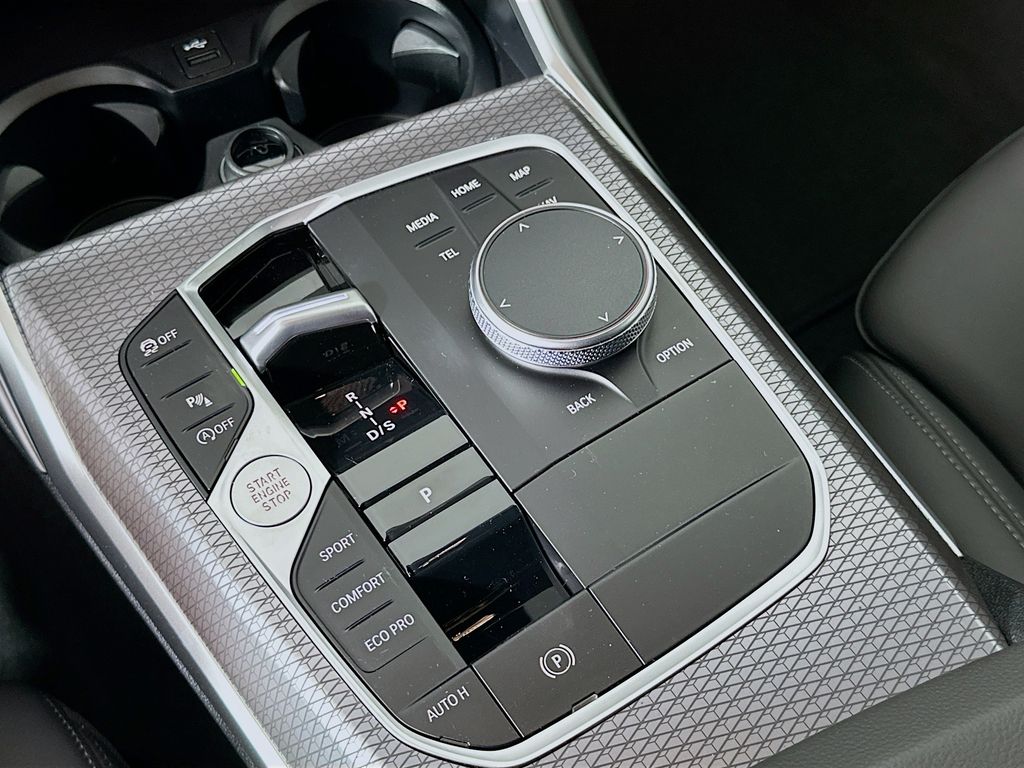 Thumbnail: 2025 BMW 4 Series - 15