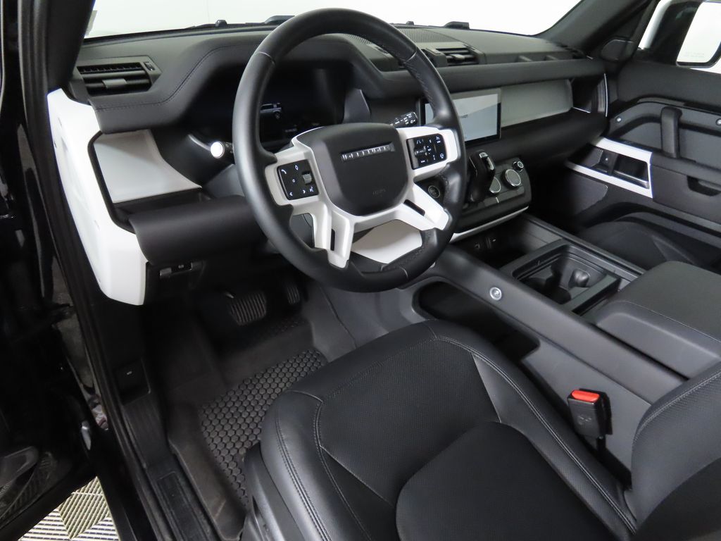 2024 Land Rover Defender 110 9