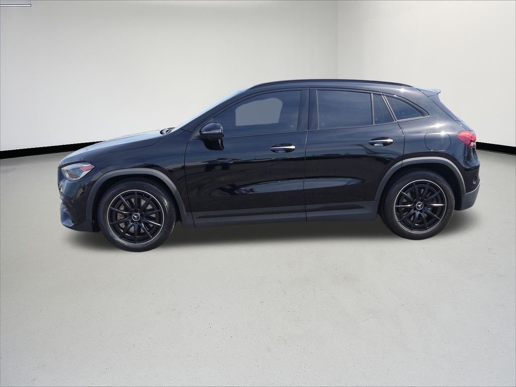 Thumbnail: 2022 Mercedes-Benz GLA - 2