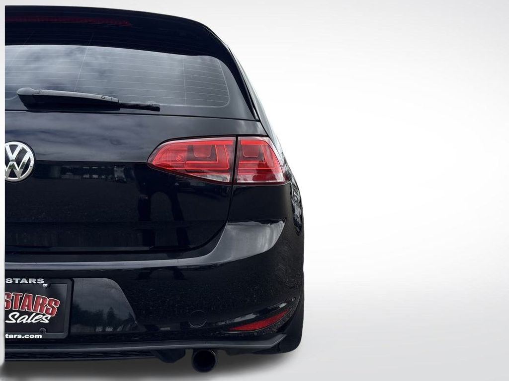 2015 Deep Black Pearl Volkswagen Golf GTI Autobahn FWD Hatchback