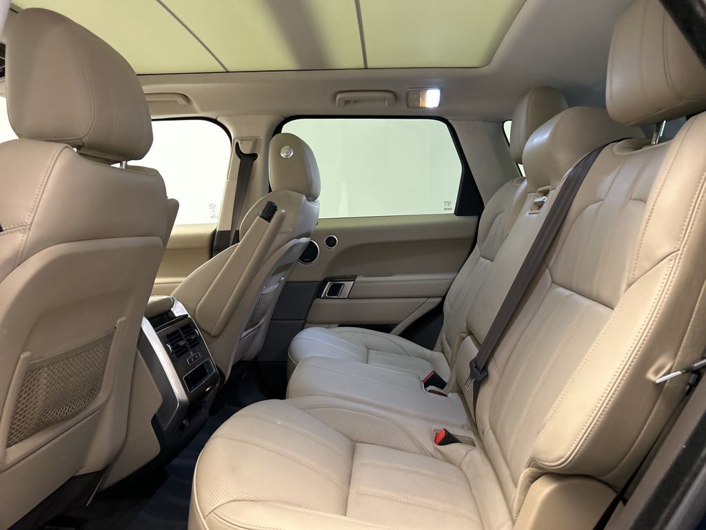 Thumbnail: 2017 Land Rover Range Rover Sport - 24
