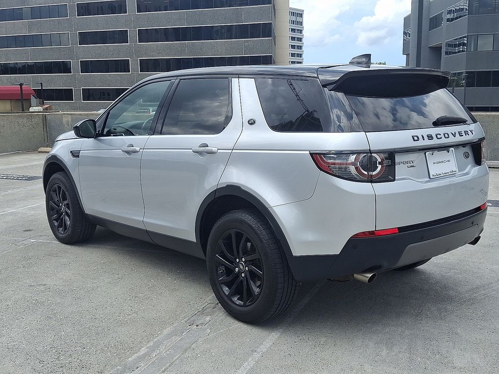 Thumbnail: 2018 Land Rover Discovery Sport - 26