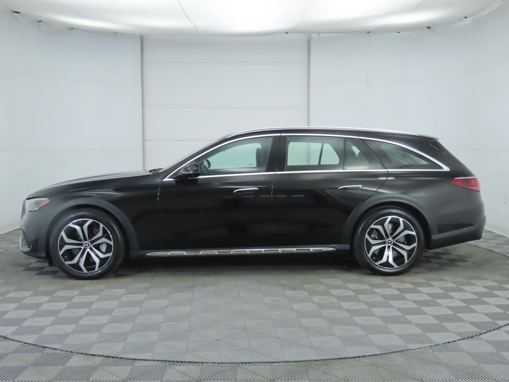 Thumbnail: 2025 Mercedes-Benz E-Class - 8