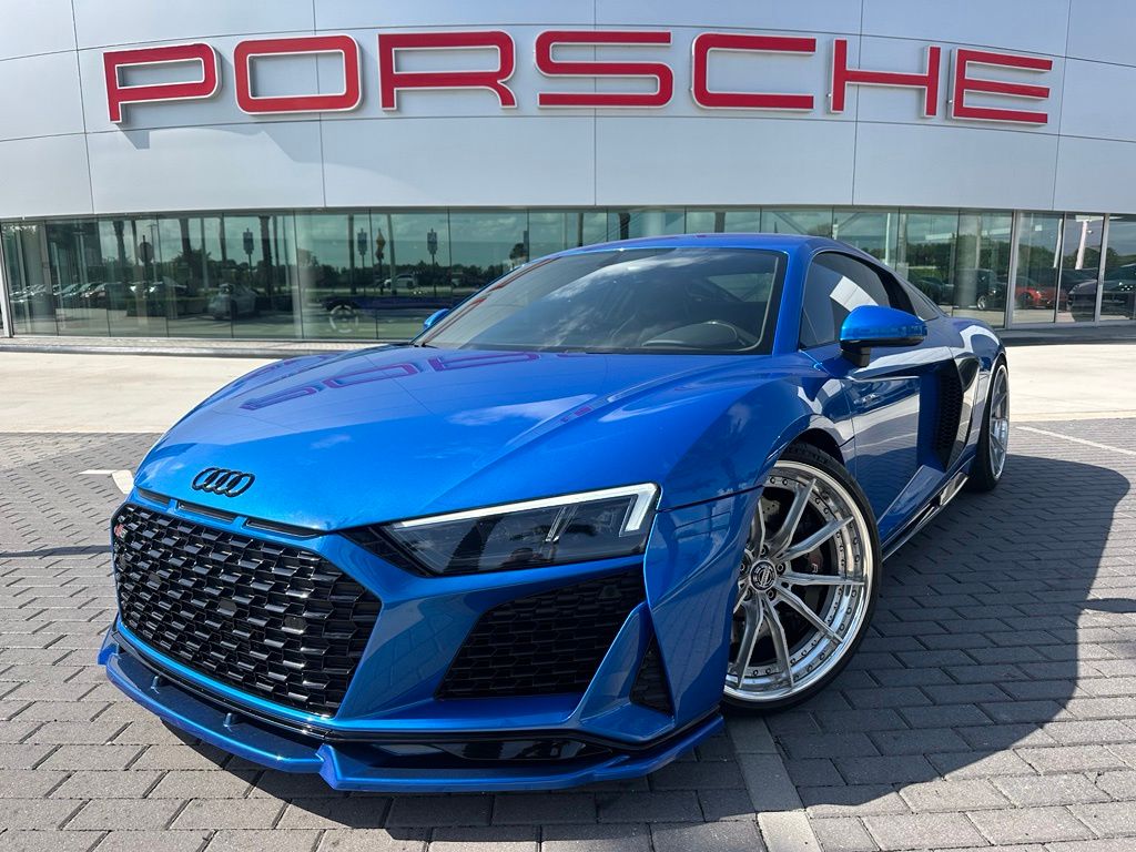 Thumbnail: 2023 Audi R8 - 1