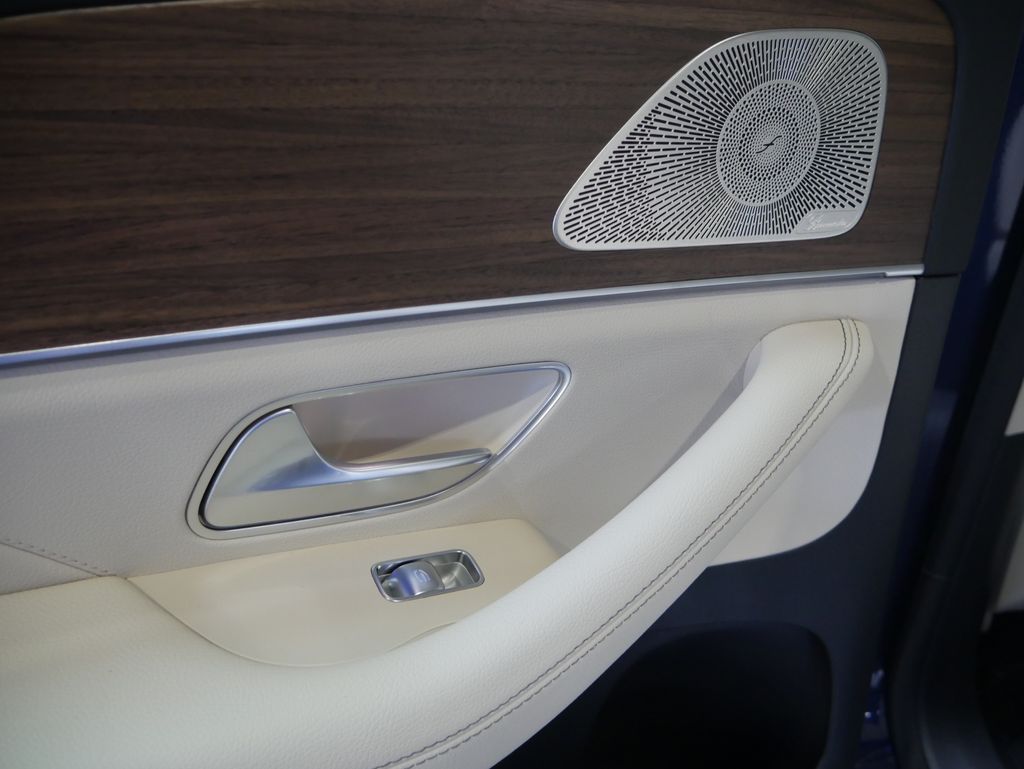 Thumbnail: 2026 Mercedes-Benz GLE - 23