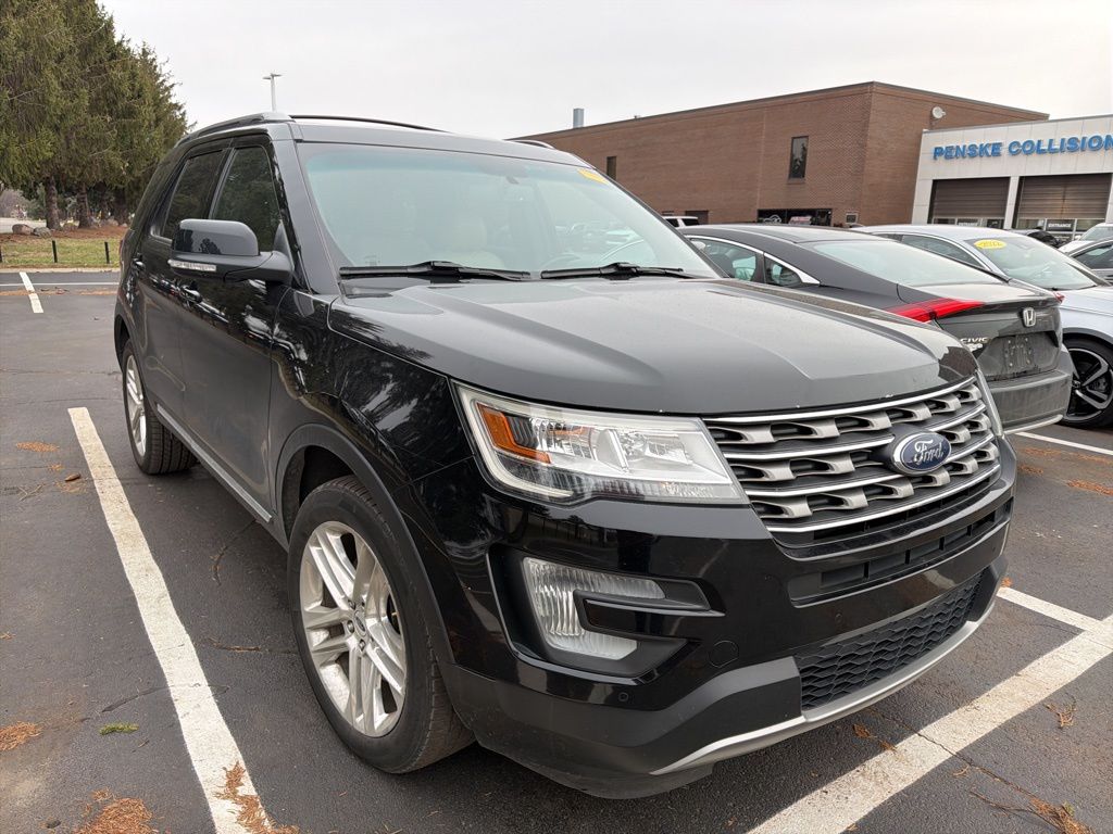 Thumbnail: 2017 Ford Explorer - 4