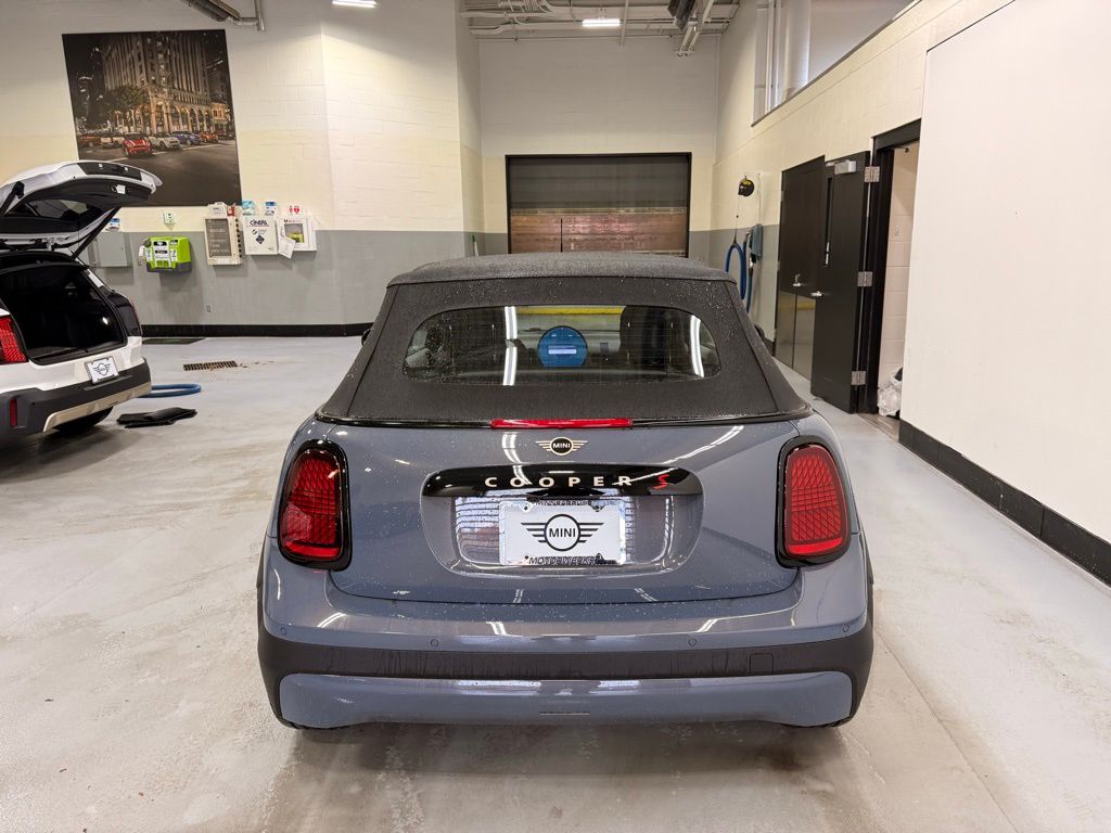 Thumbnail: 2026 MINI Cooper - 4