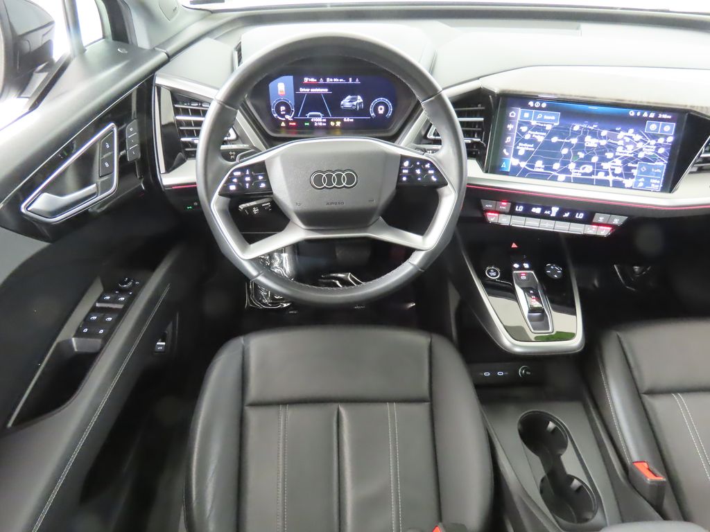 Thumbnail: 2023 Audi Q4 e-tron - 11