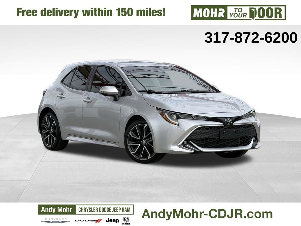 Classic Silver Metallic 2022 Toyota Corolla Hatchback XSE FWD Hatchback Front-Wheel Drive 6-Speed Manual