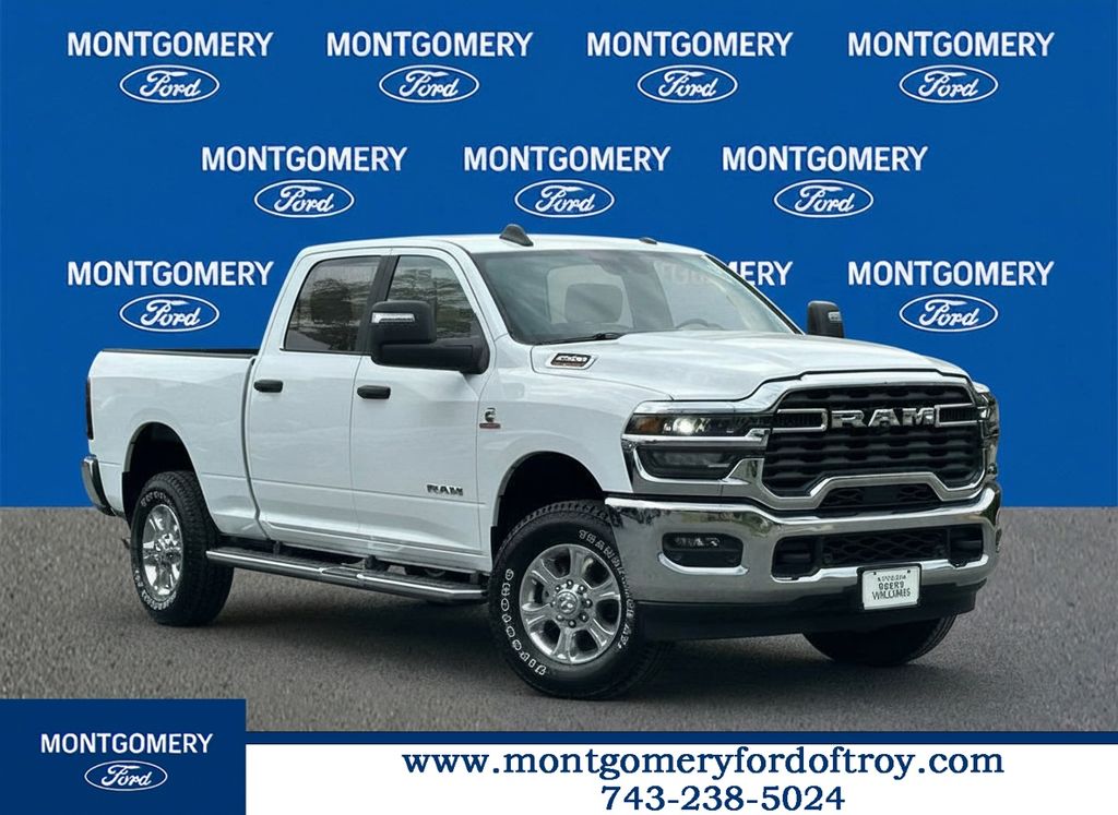 Bright White Clearcoat 2026 RAM 2500 Pickup Truck Four-Wheel Drive 8-Speed Automatic