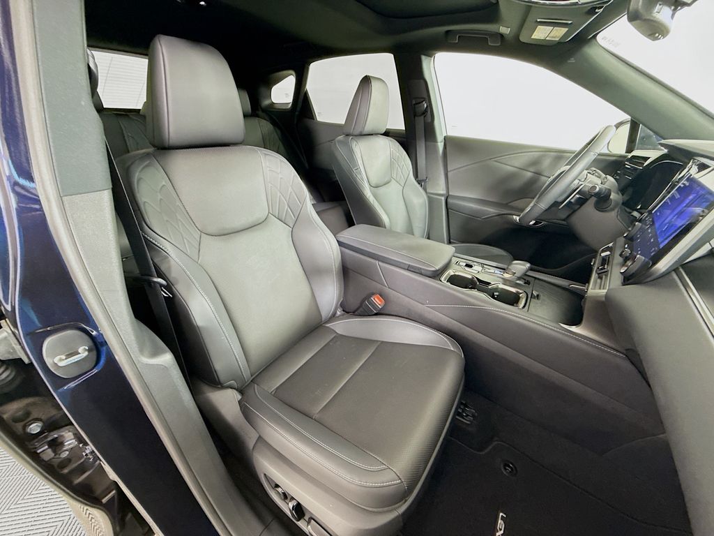 Thumbnail: 2025 Lexus RX - 28
