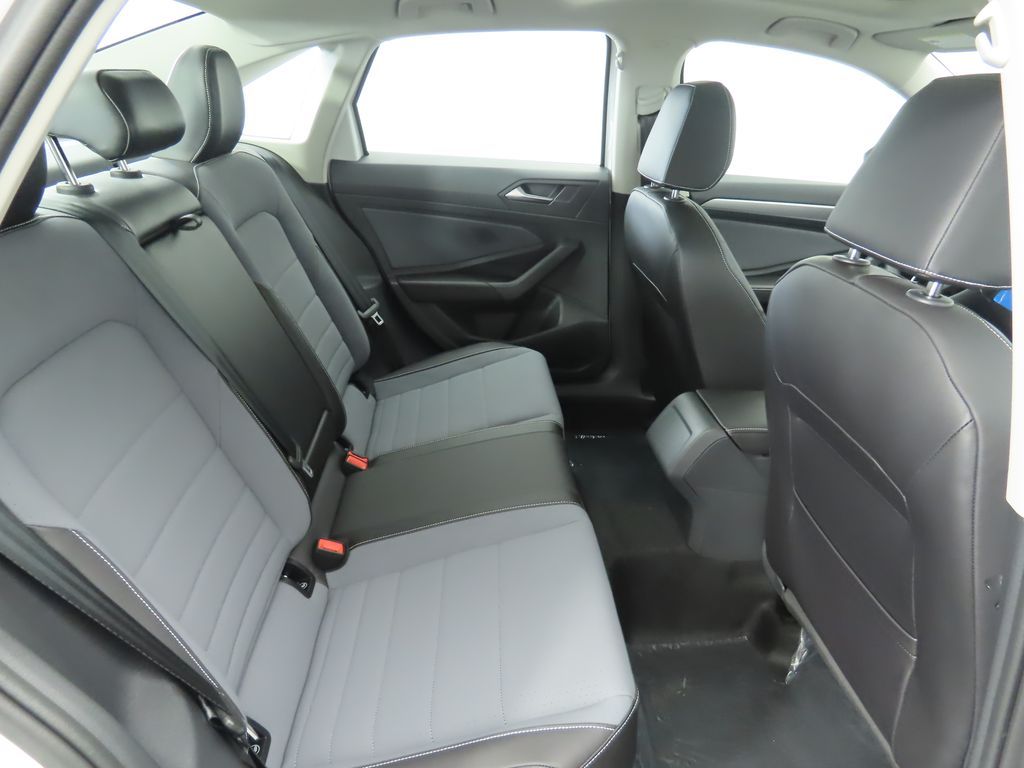 Thumbnail: 2026 Volkswagen Jetta - 22