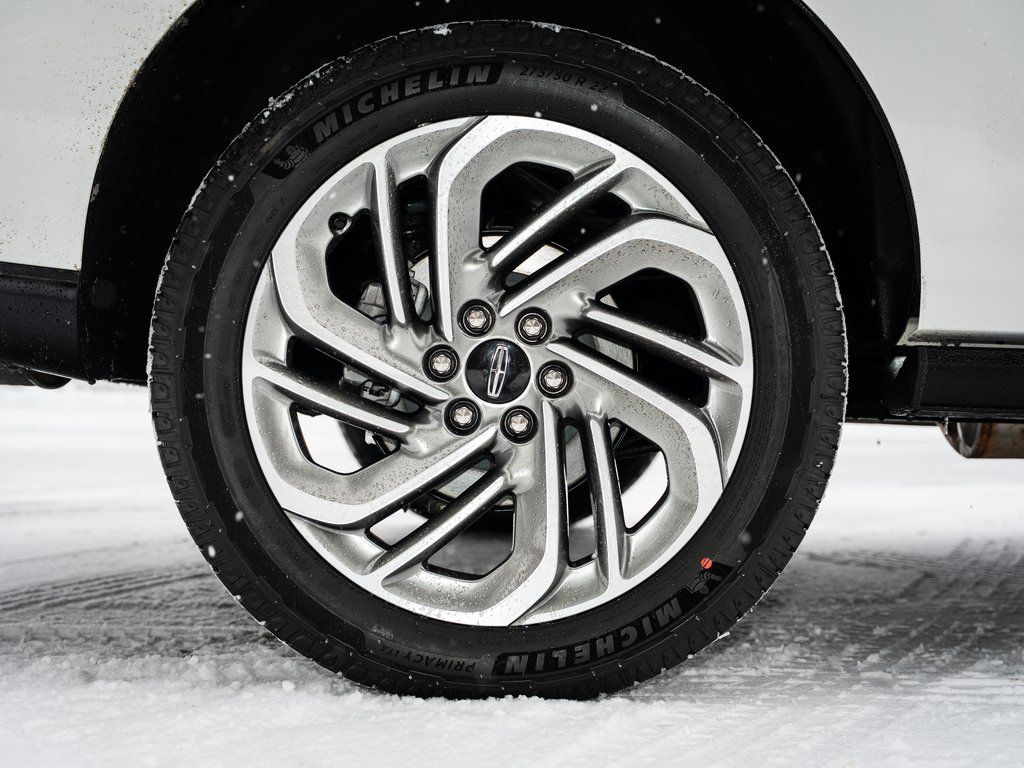 New 2026 White Lincoln Reserve image 14