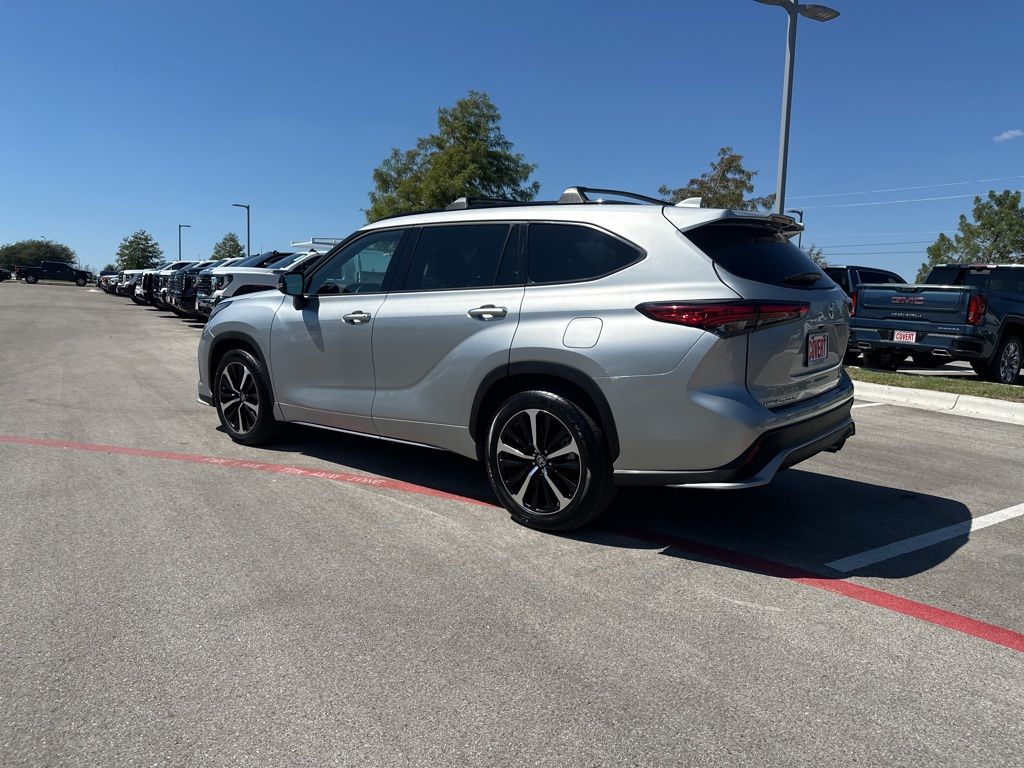Used Car 2021 Toyota Highlander  Xse For Sale Under $40,000 In Austin, Texas