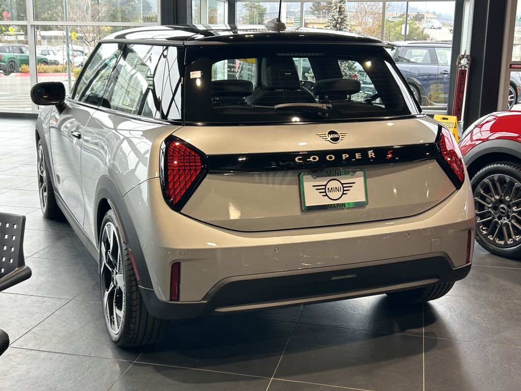 Thumbnail: 2026 MINI Cooper - 3