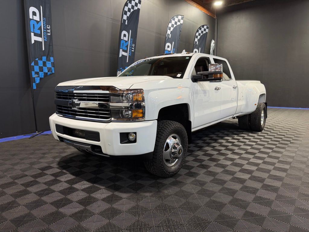 2016 Chevrolet Silverado 3500HD High Country Crew Cab 4WD