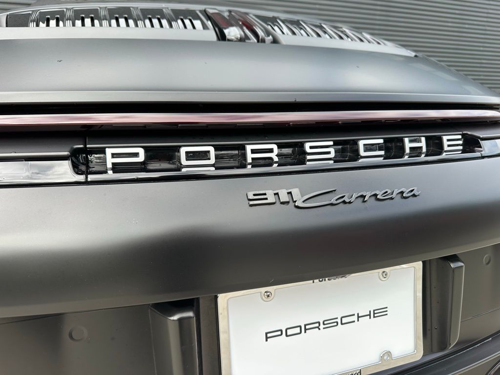 Thumbnail: 2025 Porsche 911 - 15