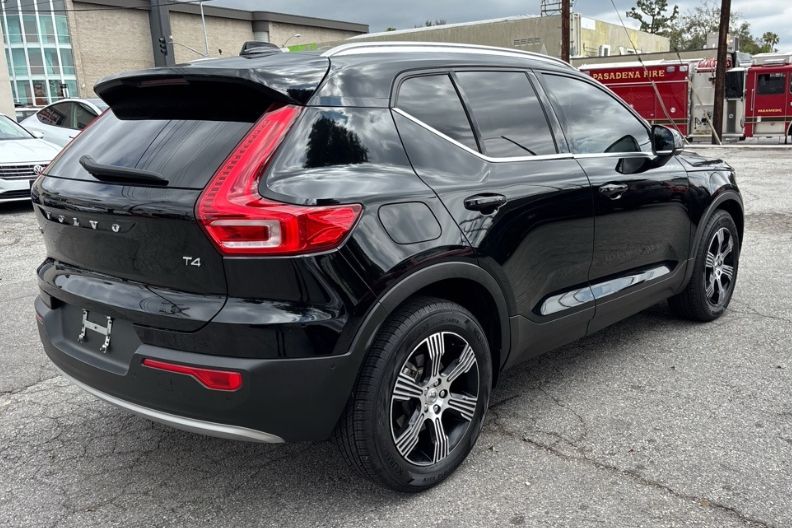 Used 2021 Volvo XC40 T4 Inscription 4D Sport Utility