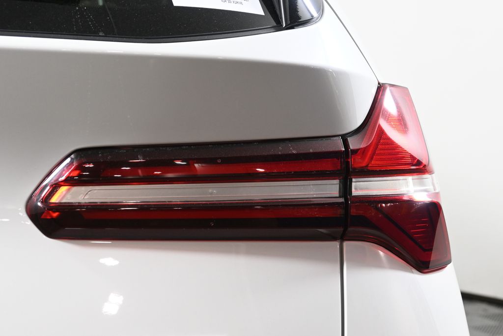 Thumbnail: 2026 BMW X3 - 13