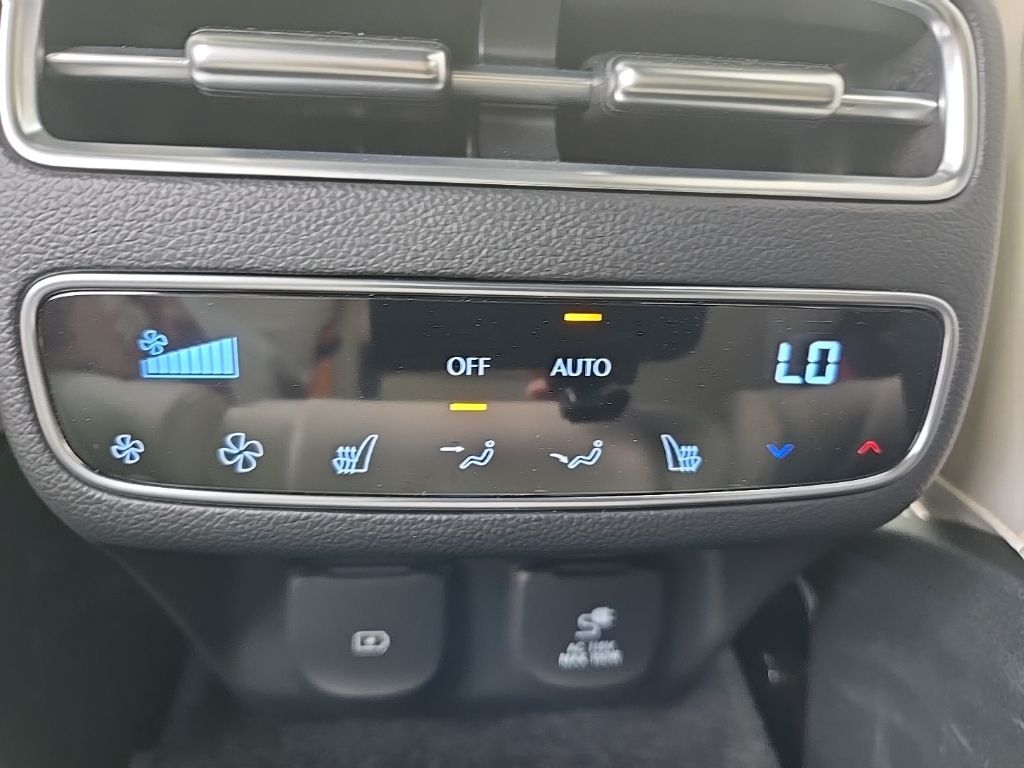 Thumbnail: 2026 Genesis GV70 - 30