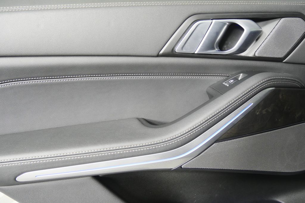Thumbnail: 2024 BMW X5 - 14