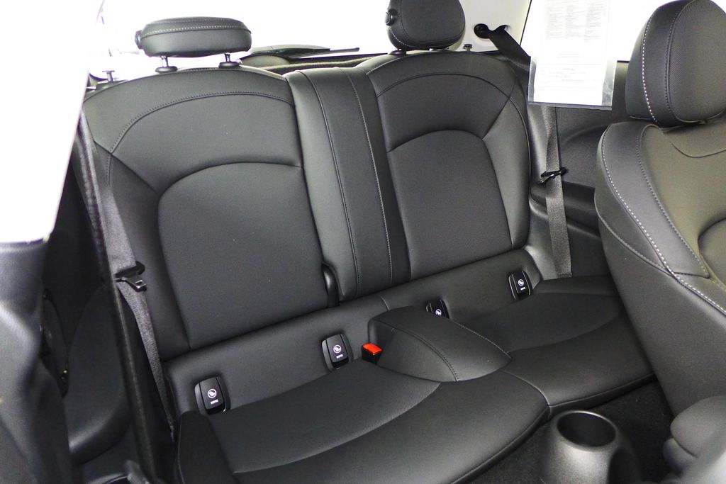 2024 MINI Cooper SE 21