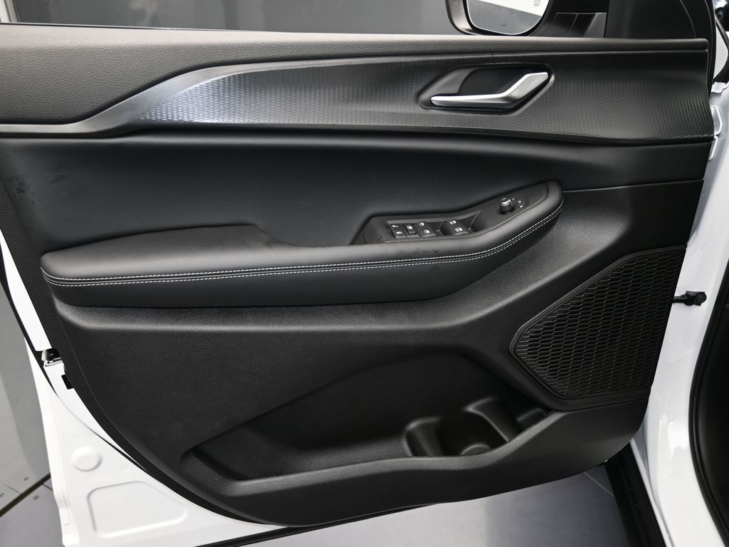 Used 2025 Bright White Clearcoat Jeep Laredo image 17