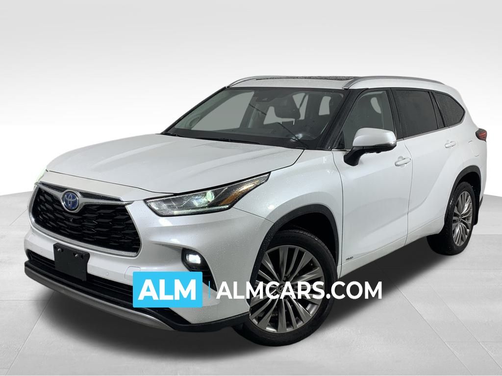 2023 Toyota Highlander Platinum's photo
