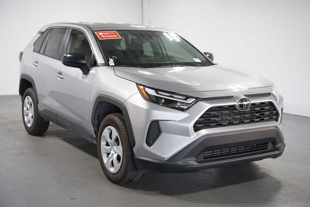 Thumbnail: 2025 Toyota RAV4 - 3